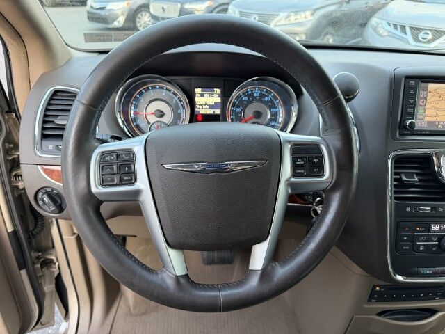 2012 Chrysler Town & Country Touring-L Whitehall PA