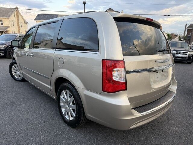2012 Chrysler Town & Country Touring-L Whitehall PA