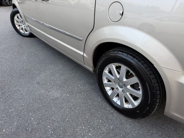 2012 Chrysler Town & Country Touring-L Whitehall PA