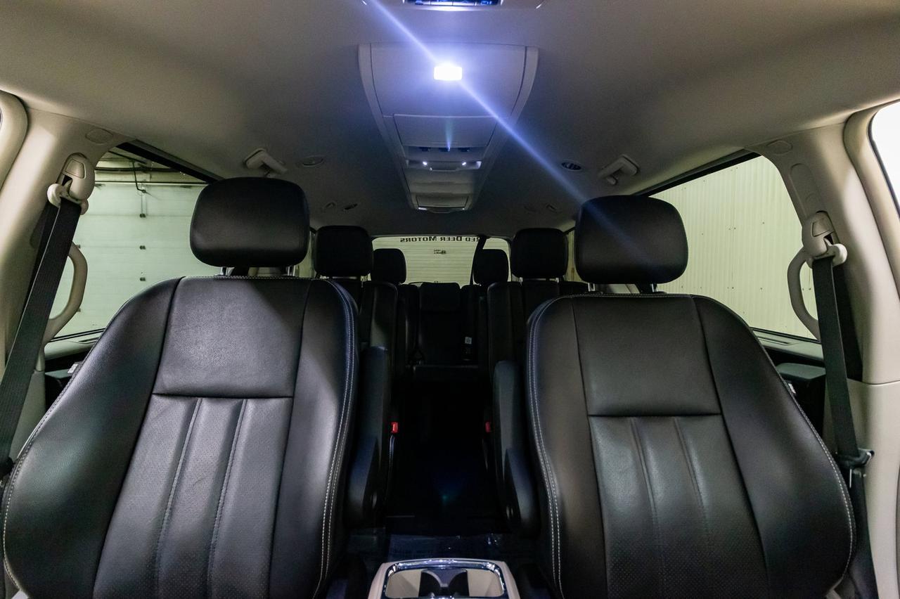 2012 Chrysler Town & Country Touring Leather Nav BCam Red Deer AB