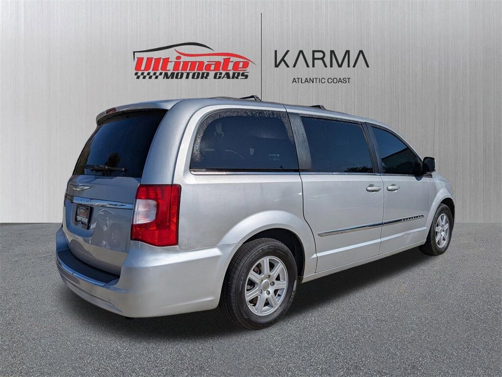 2012 Chrysler Town &amp; Country Touring
