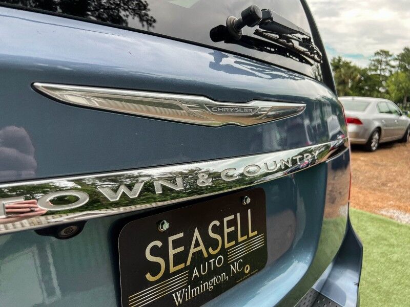 2012 Chrysler Town & Country Touring Wilmington NC
