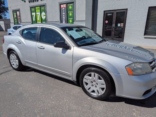 2012 Dodge Avenger SE