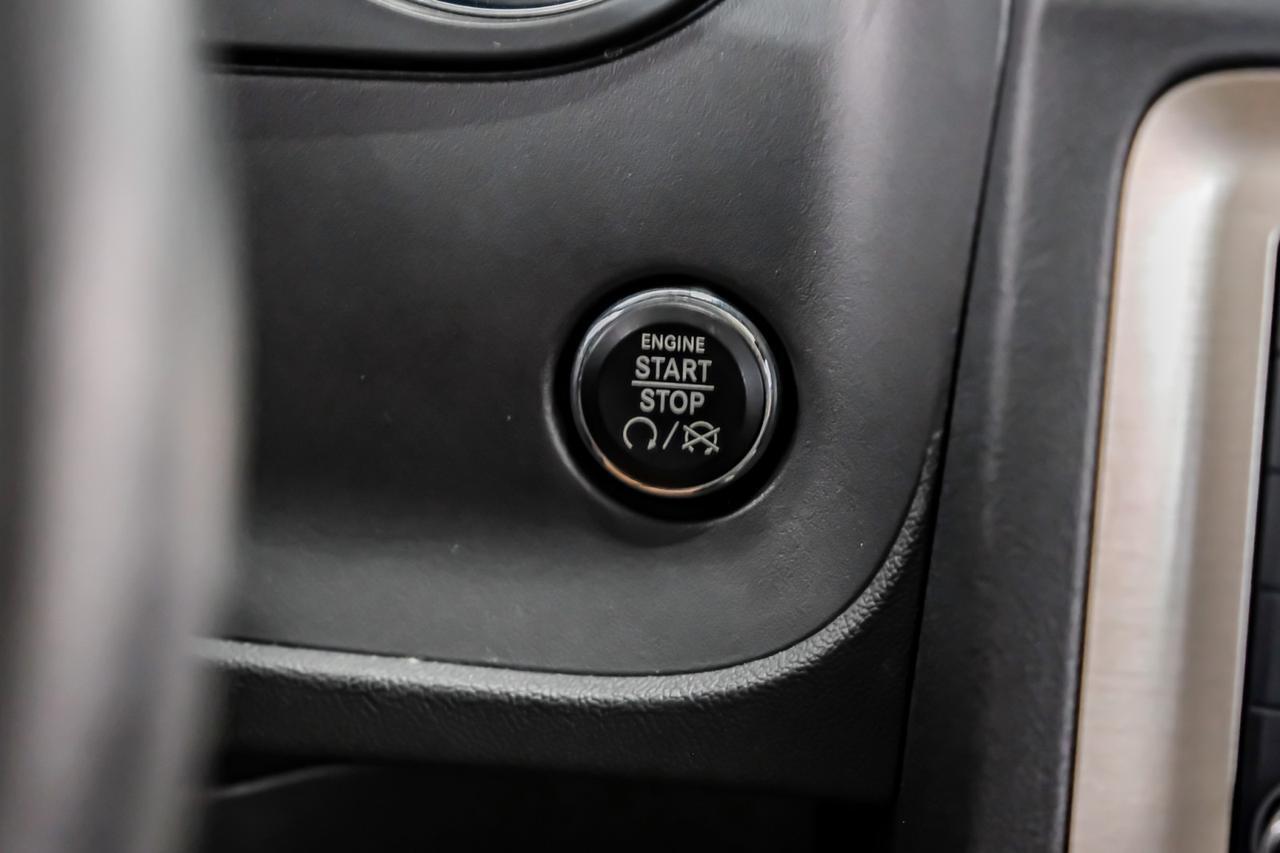 2012 Dodge Challenger SRT8 392 HEMI AUTOMATIC NAVIGATION SUNROOF LEATHER HEATED SEATS Carrollton TX