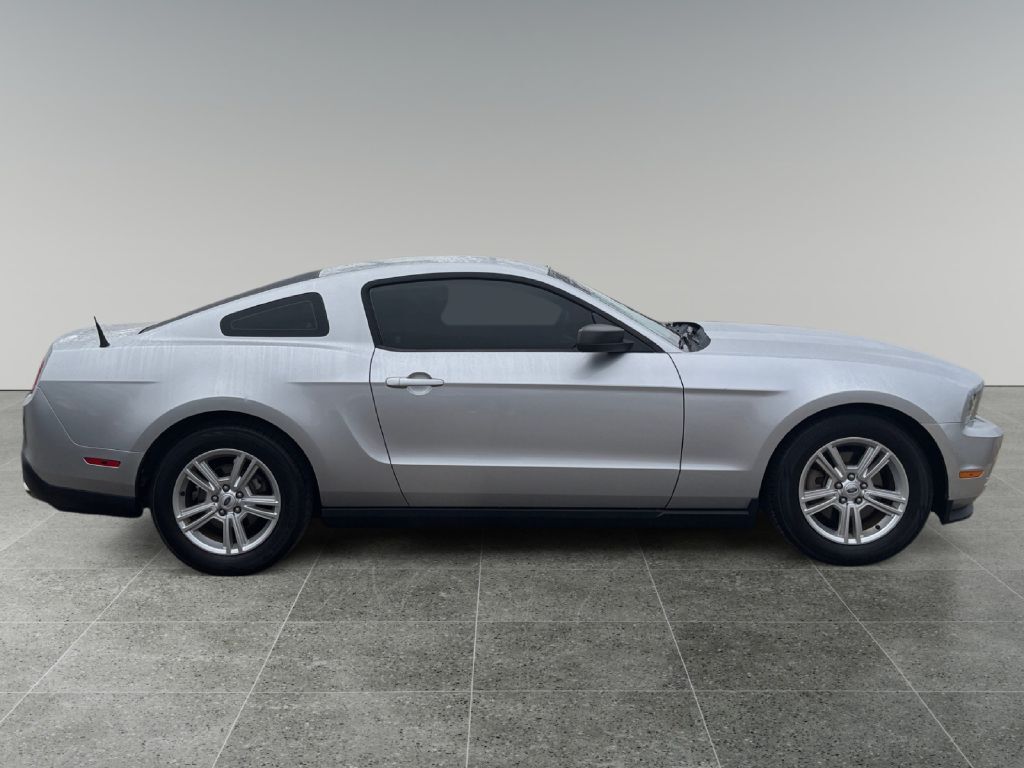 2012 FORD MUSTANG