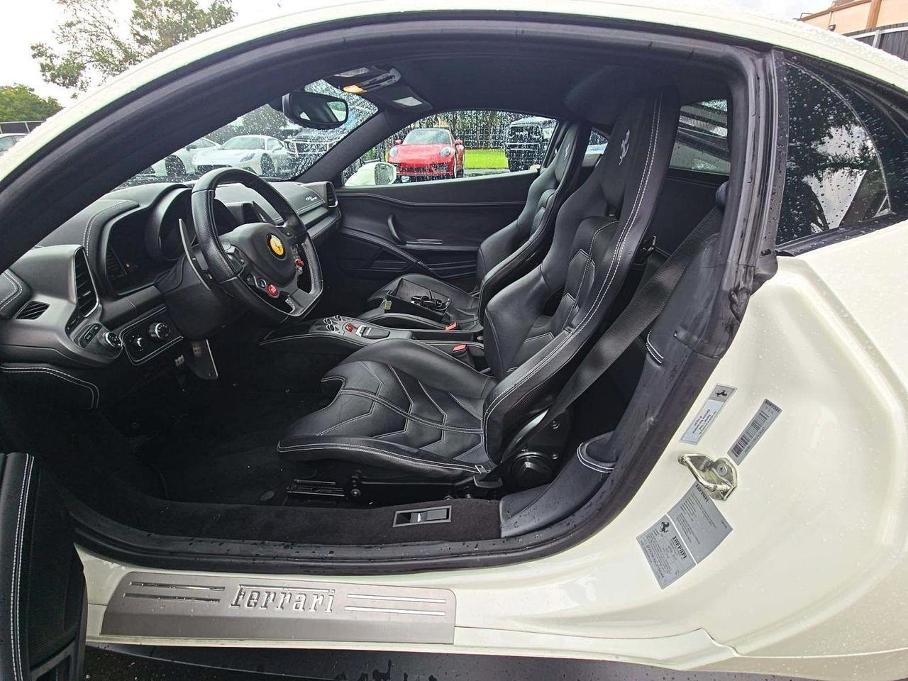 2012 Ferrari 458 Italia Carbon Fiber Racing Seats / Scuderia Shields Portland OR