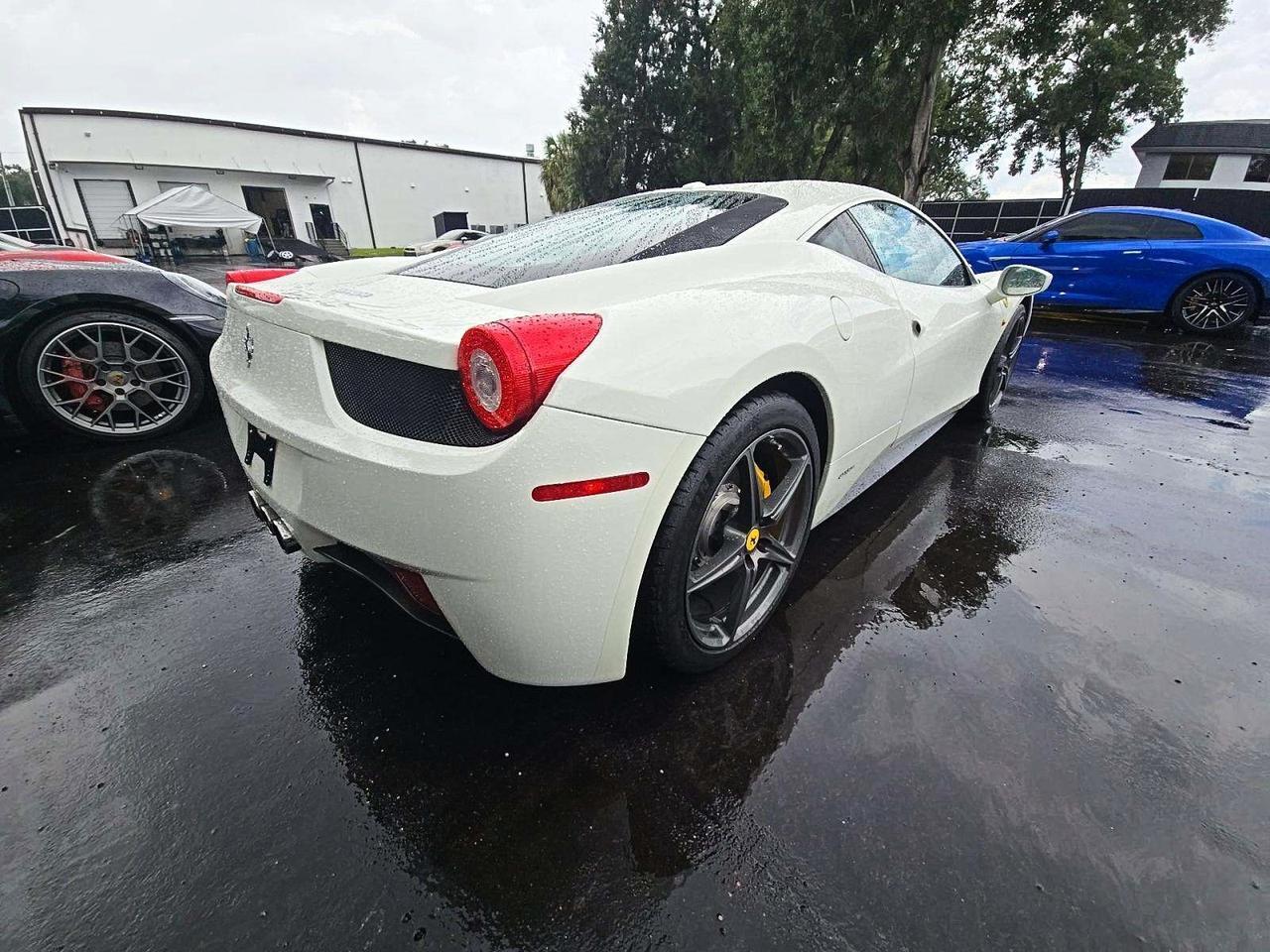 2012 Ferrari 458 Italia Carbon Fiber Racing Seats / Scuderia Shields Portland OR