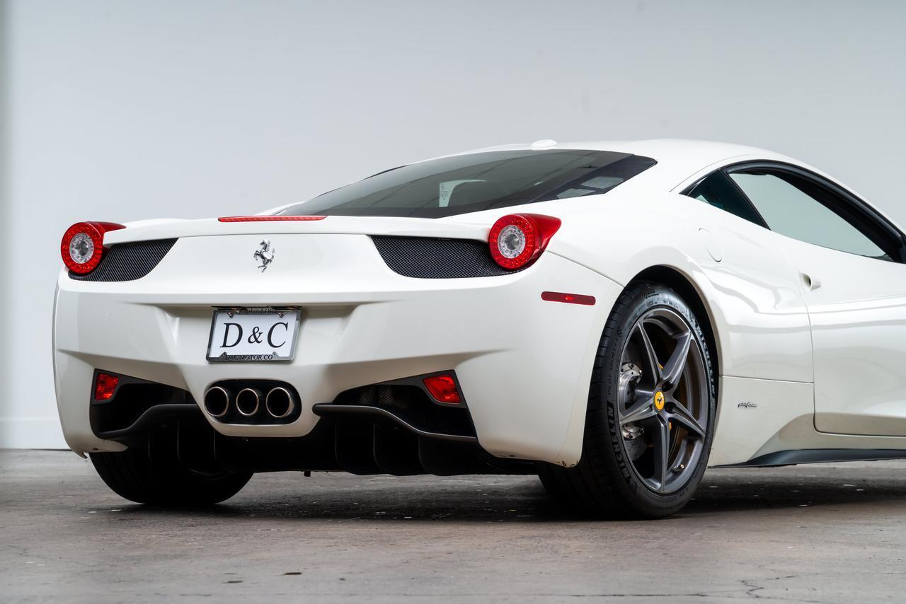 2012 Ferrari 458 Italia Italia Carbon Fiber Racing Seats / Scuderia Shields Portland OR