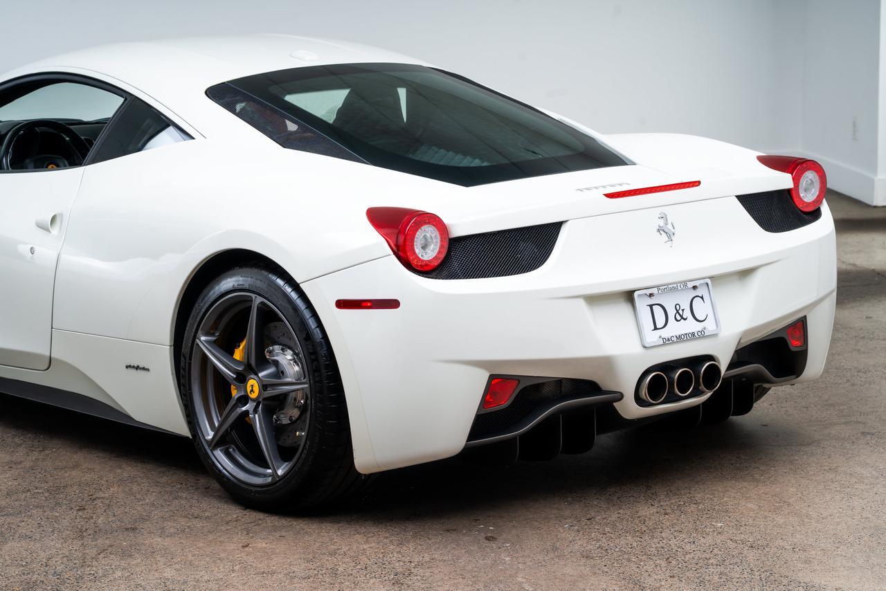 2012 Ferrari 458 Italia Italia Carbon Fiber Racing Seats / Scuderia Shields Portland OR