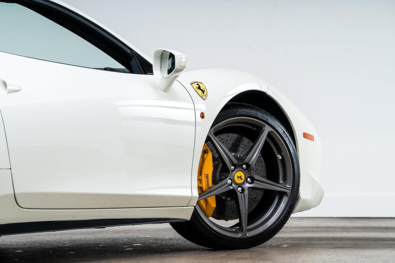 2012 Ferrari 458 Italia Italia Carbon Fiber Racing Seats / Scuderia Shields Portland OR