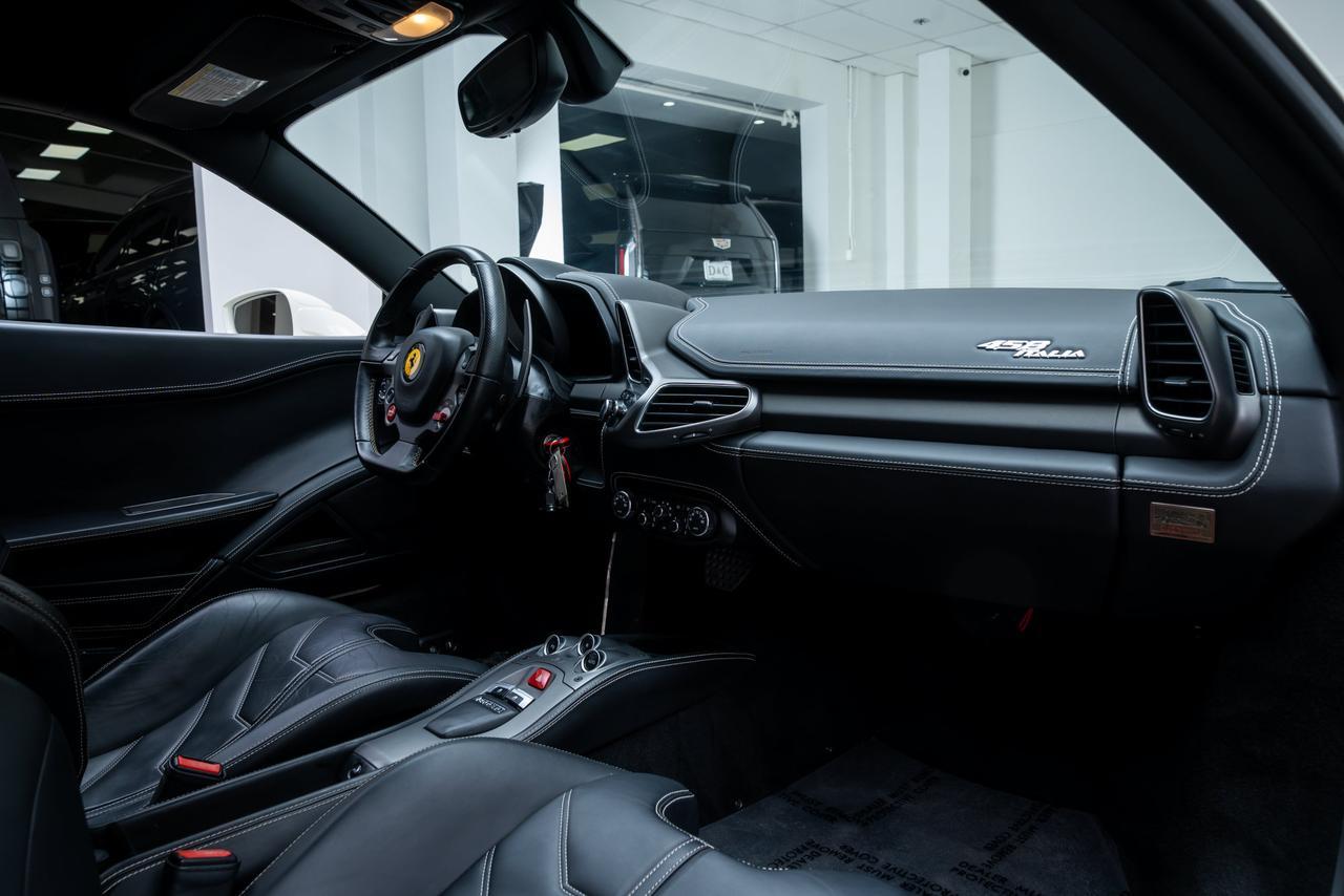 2012 Ferrari 458 Italia Italia Carbon Fiber Racing Seats / Scuderia Shields Portland OR