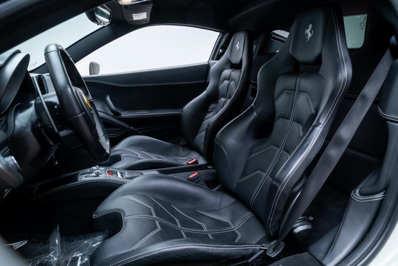 2012 Ferrari 458 Italia Italia Carbon Fiber Racing Seats / Scuderia Shields Portland OR