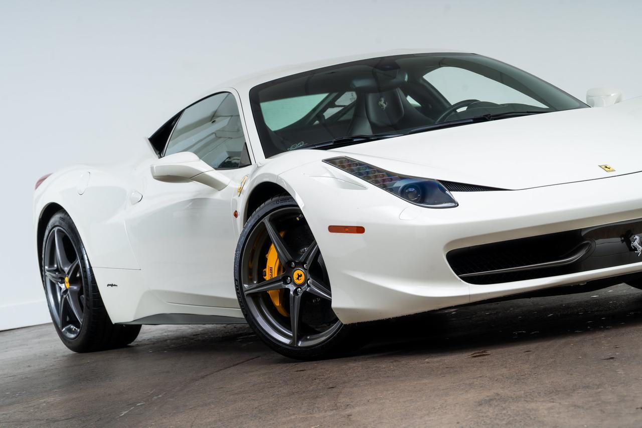 2012 Ferrari 458 Italia Italia Carbon Fiber Racing Seats / Scuderia Shields Portland OR