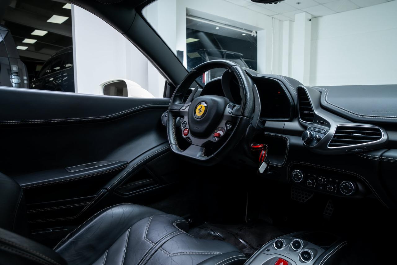 2012 Ferrari 458 Italia Italia Carbon Fiber Racing Seats / Scuderia Shields Portland OR
