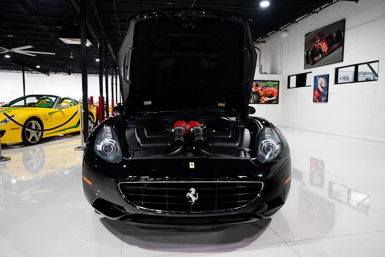 2012 Ferrari California Nero B/B paint, electric Daytona seats, carbon fiber steering wheel + LEDS & MORE!! Fort Lauderdale FL