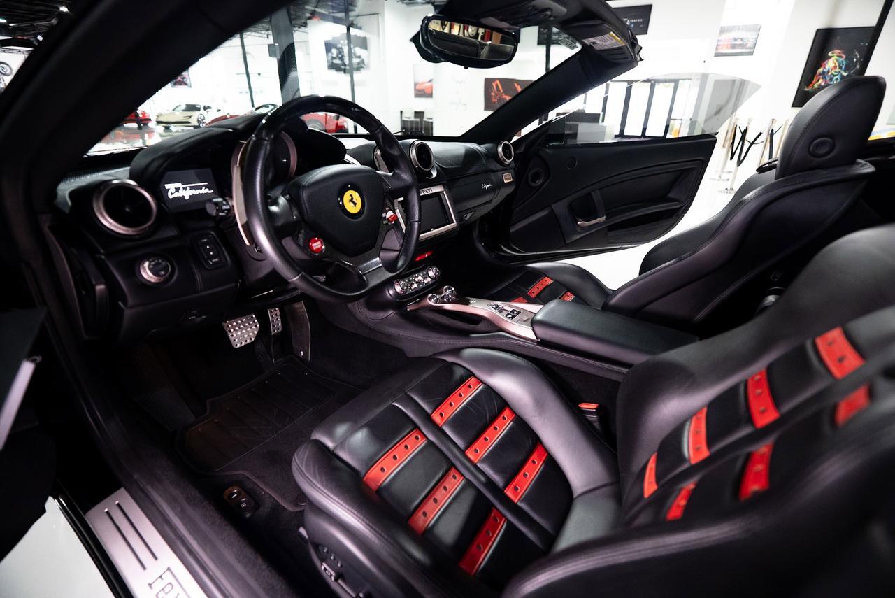 2012 Ferrari California Nero B/B paint, electric Daytona seats, carbon fiber steering wheel + LEDS & MORE!! Fort Lauderdale FL