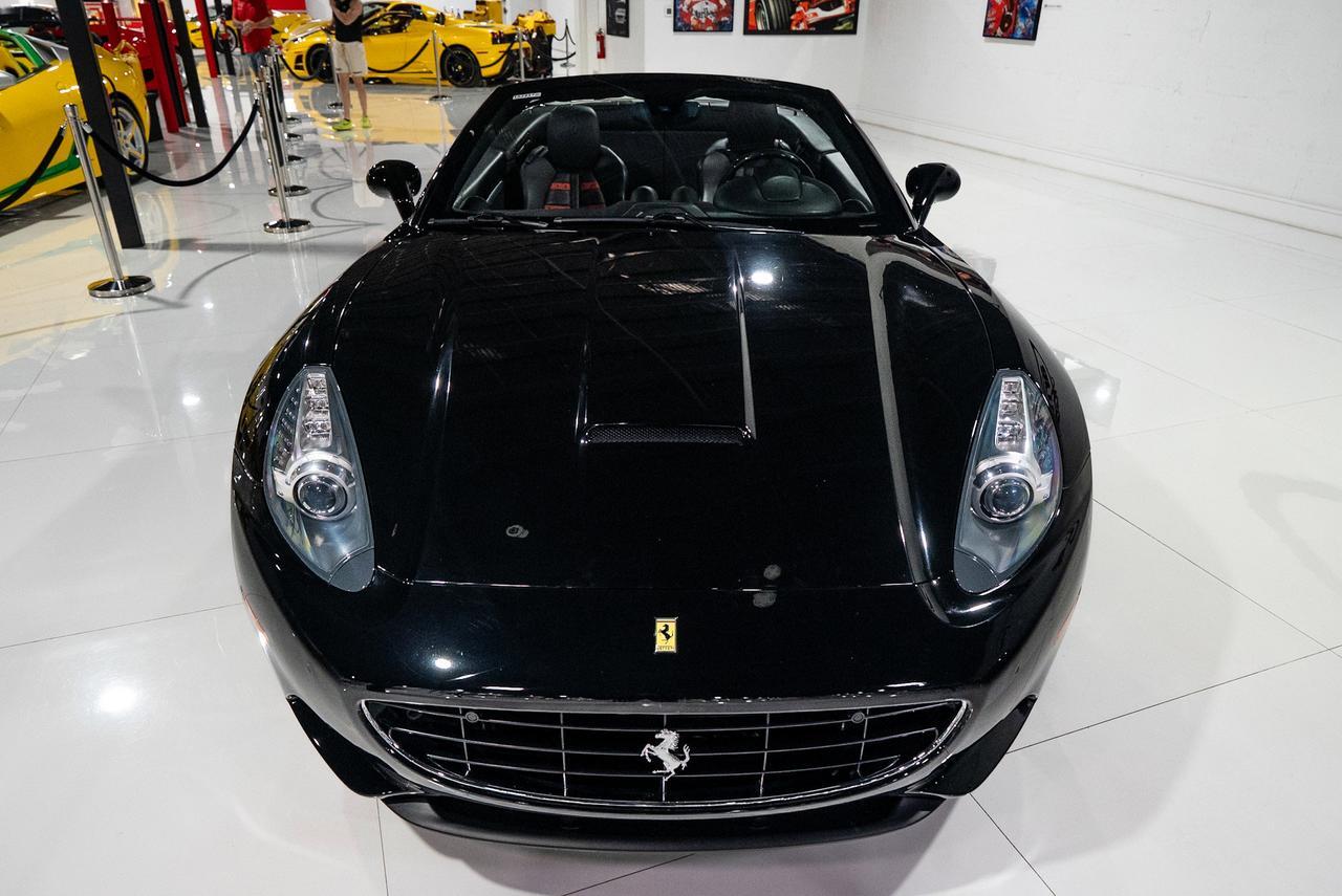 2012 Ferrari California Nero B/B paint, electric Daytona seats, carbon fiber steering wheel + LEDS & MORE!! Fort Lauderdale FL