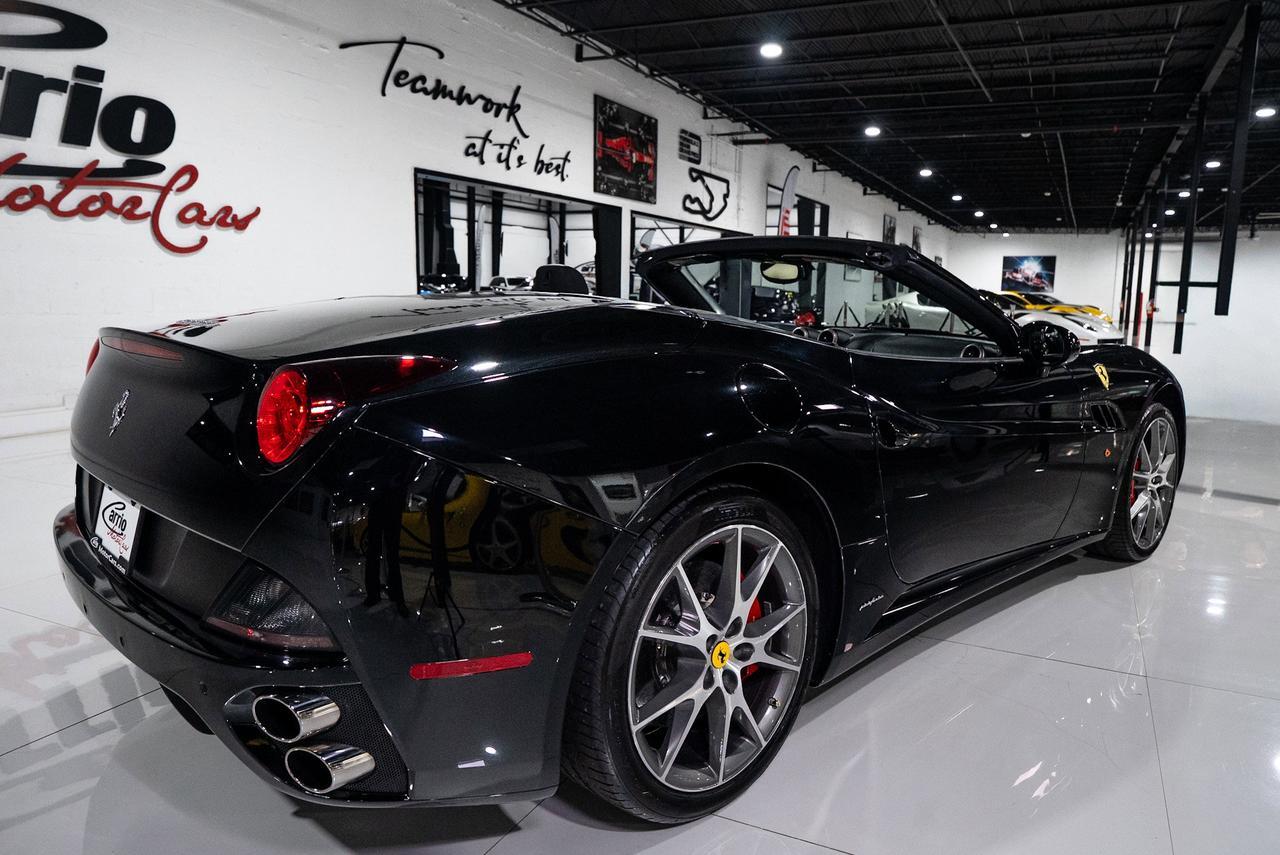 2012 Ferrari California Nero B/B paint, electric Daytona seats, carbon fiber steering wheel + LEDS & MORE!! Fort Lauderdale FL