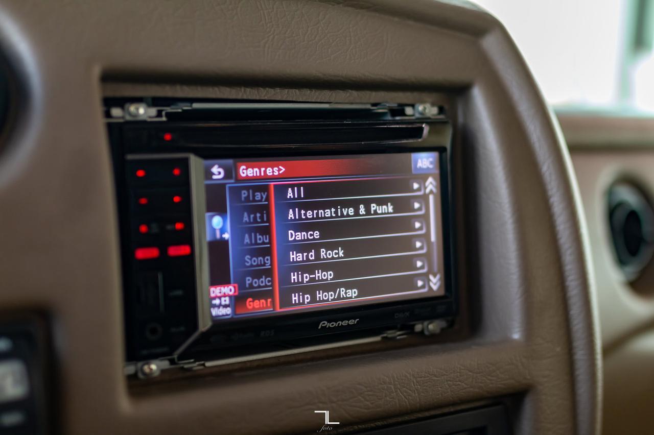 2012 Fleetwood Storm 32V Class A Motorhome Red Deer AB