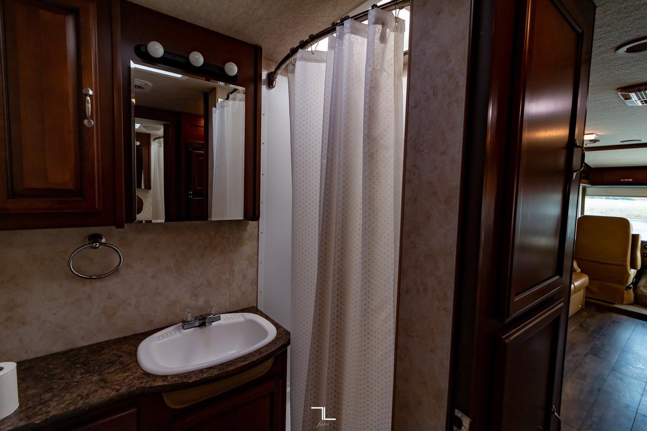 2012 Fleetwood Storm 32V Class A Motorhome Red Deer AB