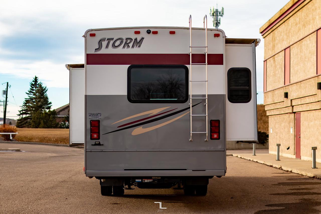 2012 Fleetwood Storm 32V Class A Motorhome Red Deer AB