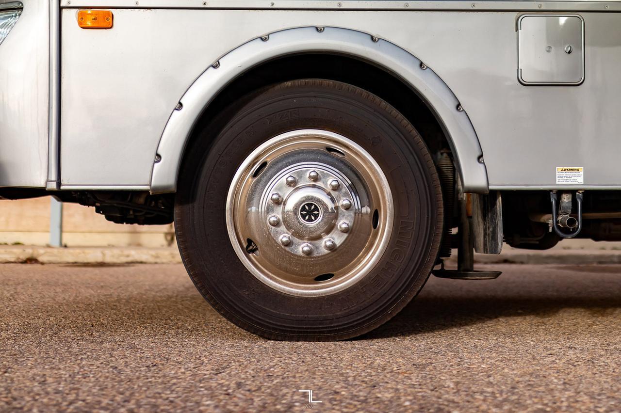 2012 Fleetwood Storm 32V Class A Motorhome Red Deer AB