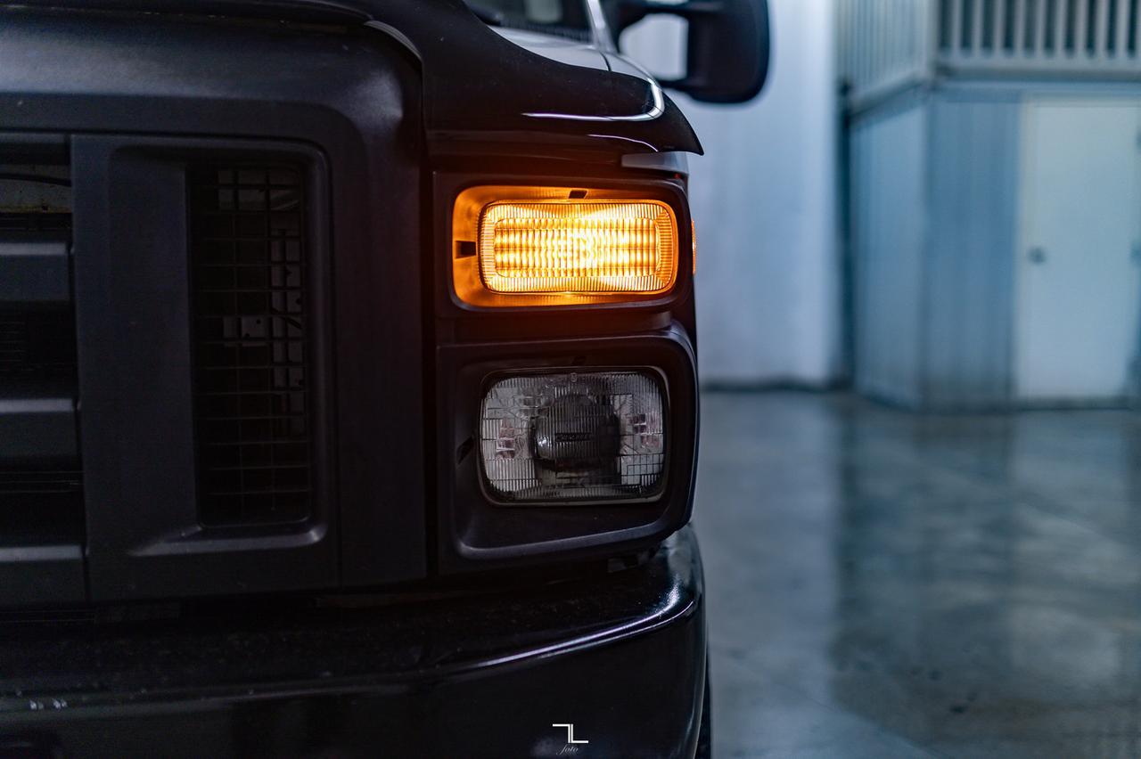 2012 Ford E-250 Extended Cargo Van Red Deer AB