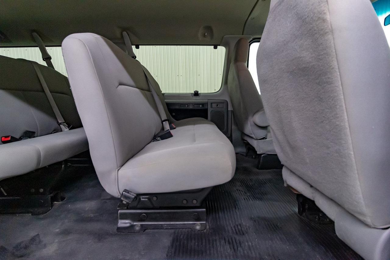 2012 Ford E-350 XL Econoline 15 Passenger Red Deer AB