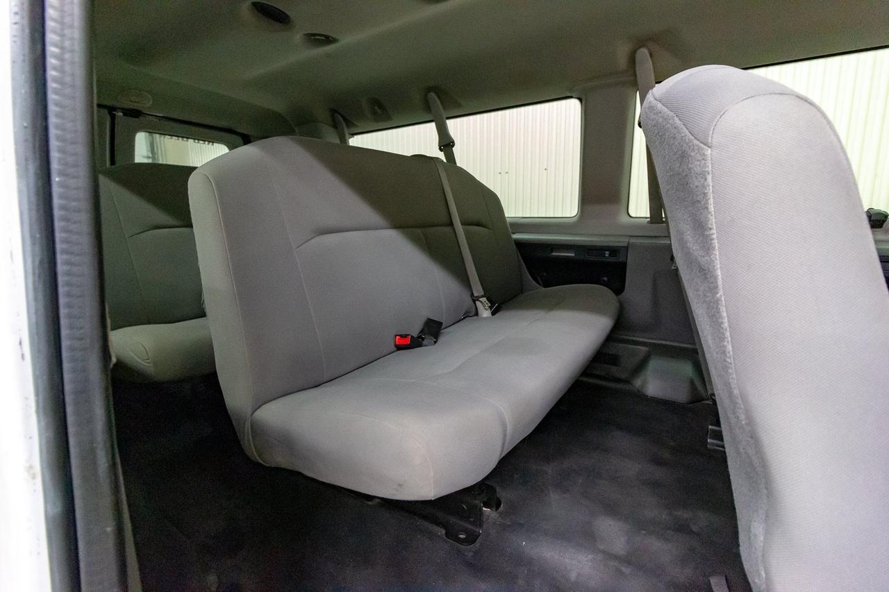 2012 Ford E-350 XL Econoline 15 Passenger Red Deer AB