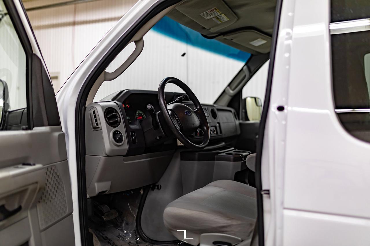 2012 Ford E-350 XLT 12 Passenger Red Deer AB