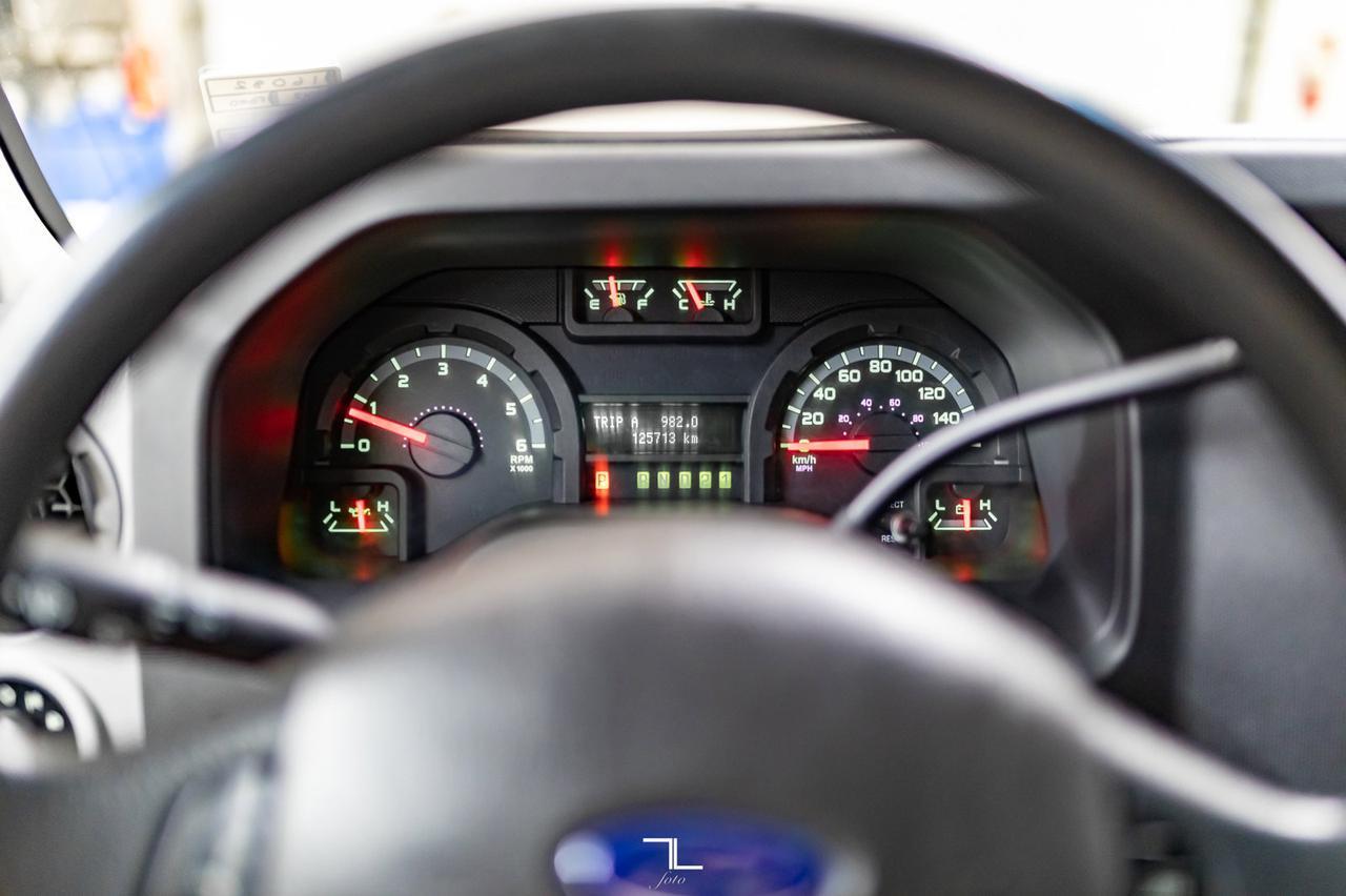 2012 Ford E-350 XLT 12 Passenger Red Deer AB