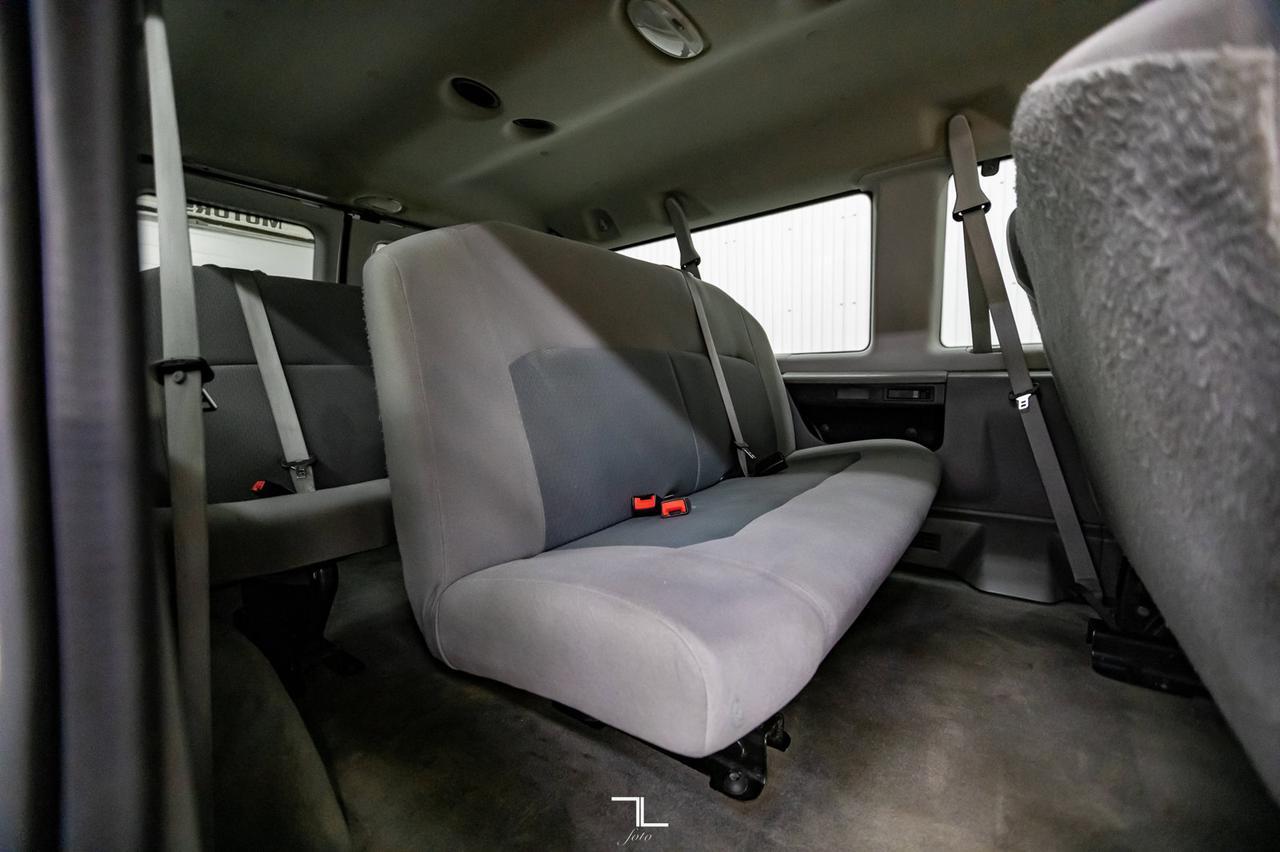 2012 Ford E-350 XLT 12 Passenger Red Deer AB