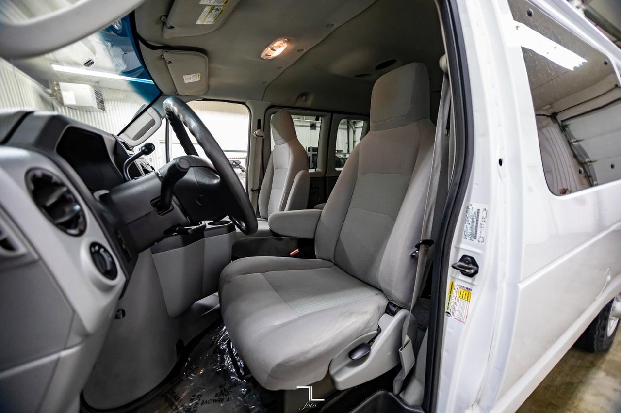 2012 Ford E-350 XLT 12 Passenger Red Deer AB