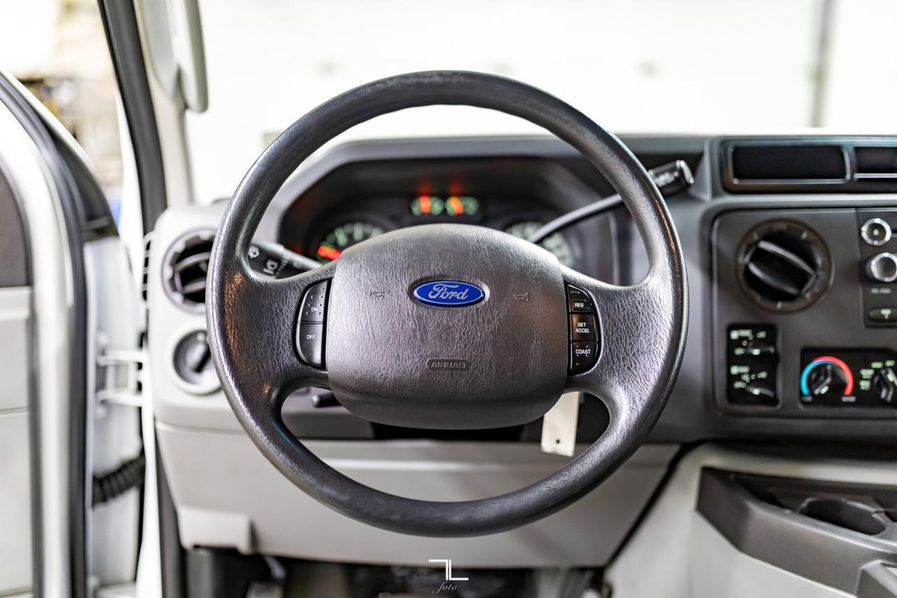 2012 Ford E-350 XLT 12 Passenger Red Deer AB