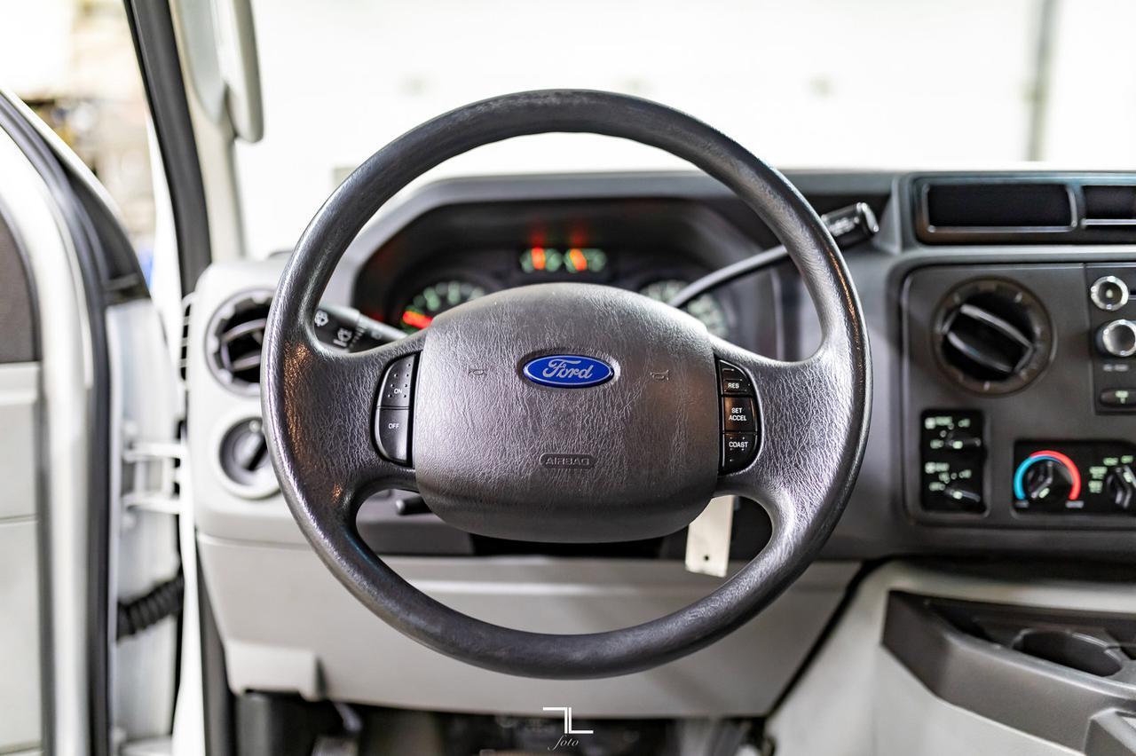 2012 Ford E-350 XLT 12 Passenger Red Deer AB