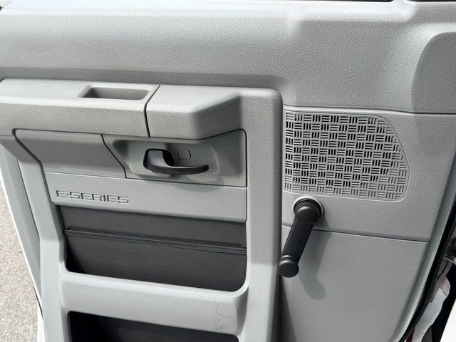 2012 Ford E-350SD Base Springfield VA