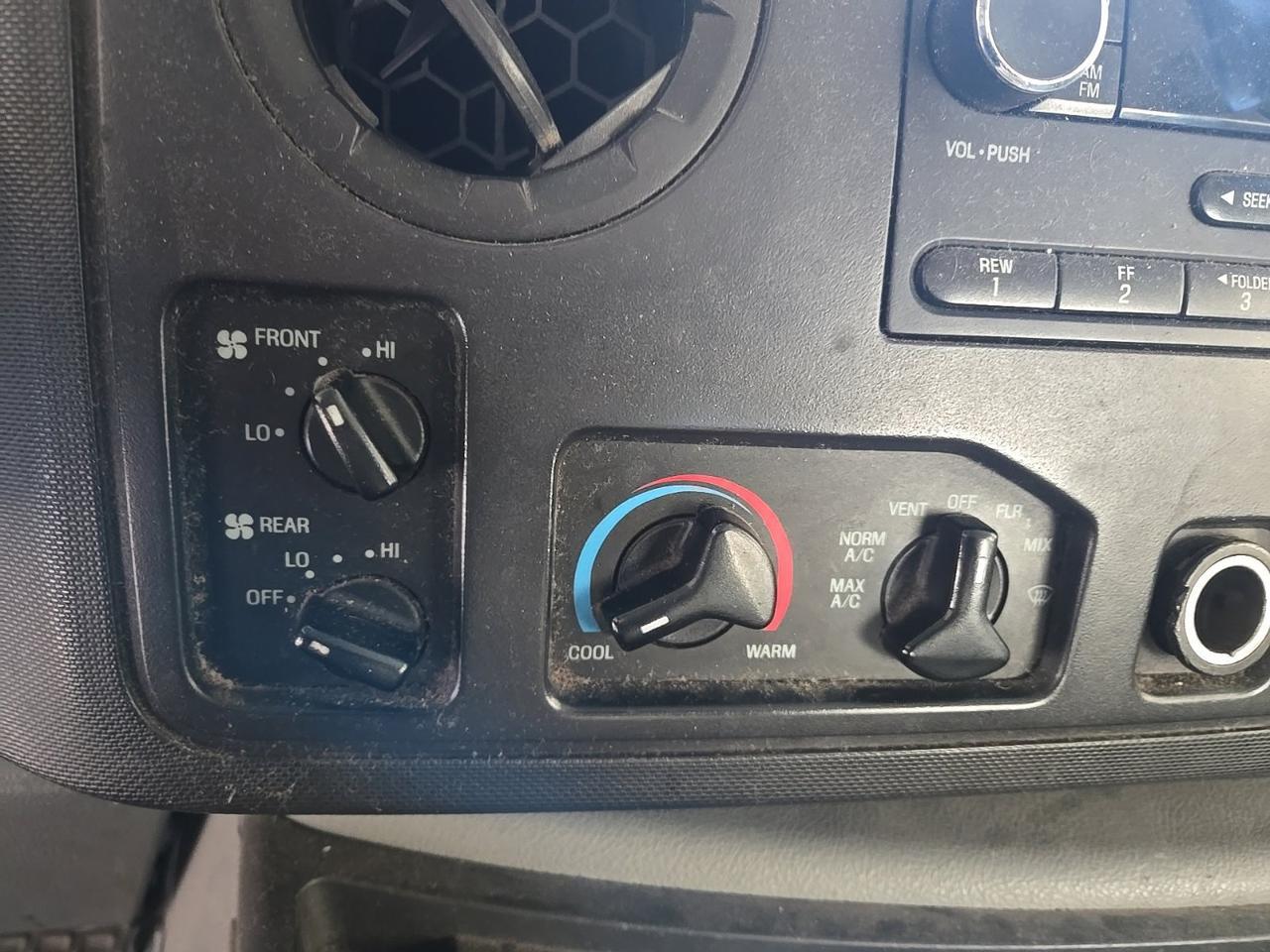 2012 Ford E-350SD XLT West Burlington IA