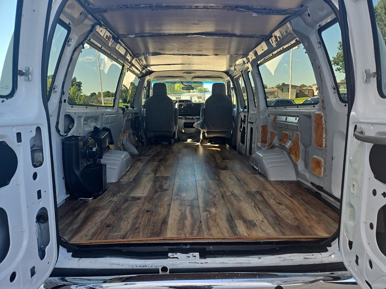 2012 Ford E-350SD XLT West Burlington IA