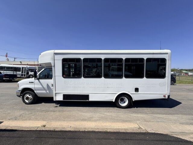 2012 Ford E450 Bus with Wheelchair Lift Henrico VA