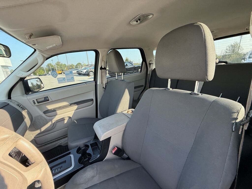 2012 Ford Escape XLS Crestwood KY