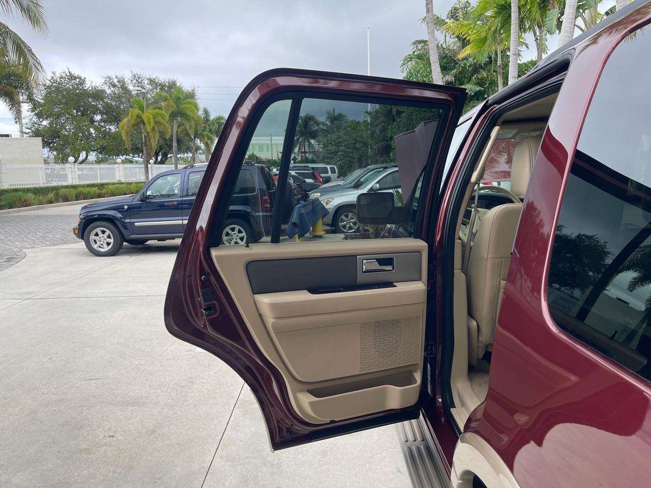 2012 Ford Expedition XLT LOW MILES 73,307 4WD Pompano Beach FL