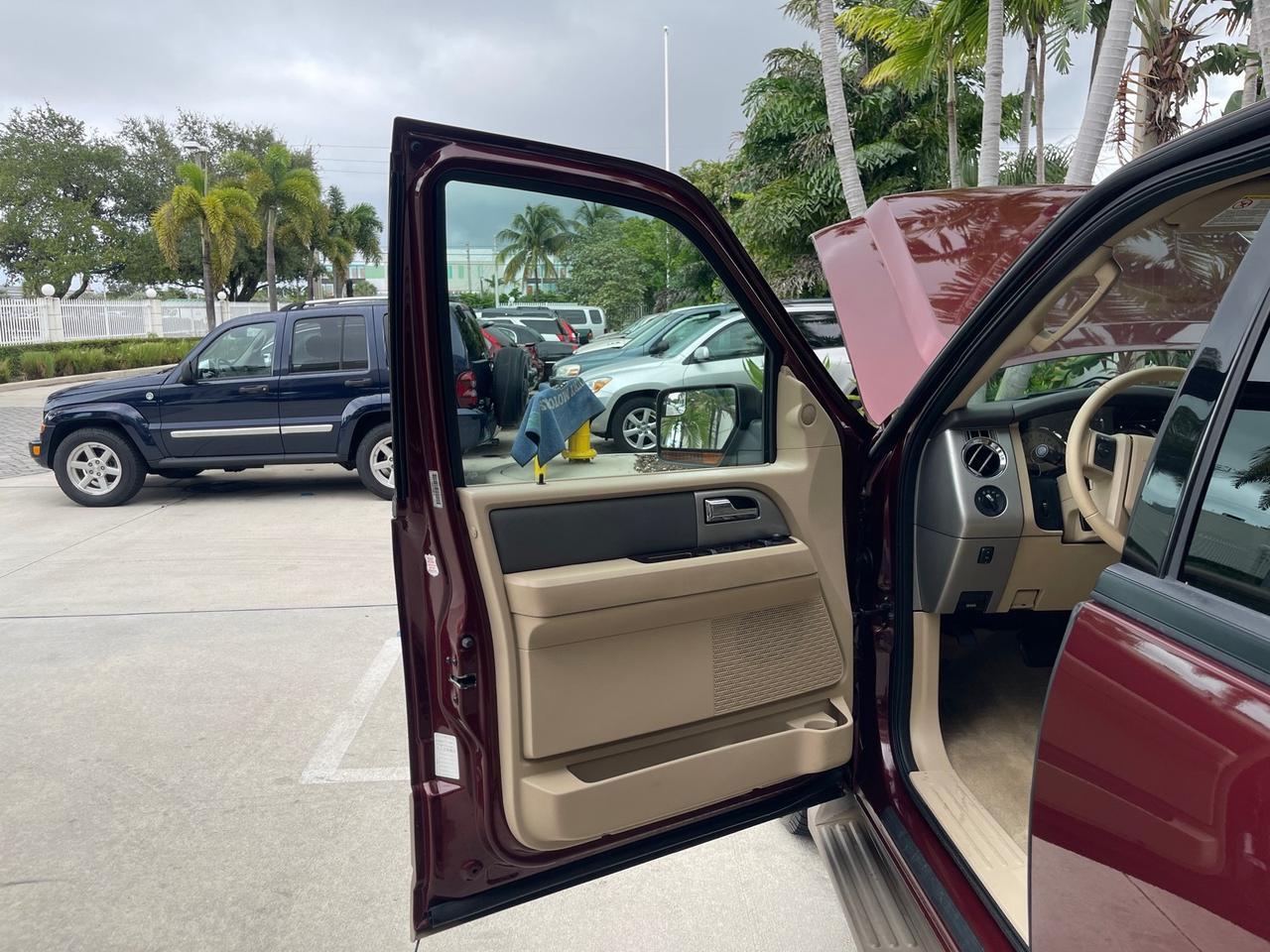 2012 Ford Expedition XLT LOW MILES 73,307 4WD Pompano Beach FL