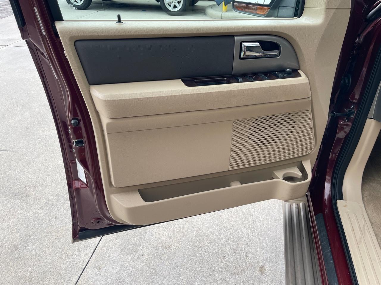 2012 Ford Expedition XLT LOW MILES 73,307 4WD Pompano Beach FL