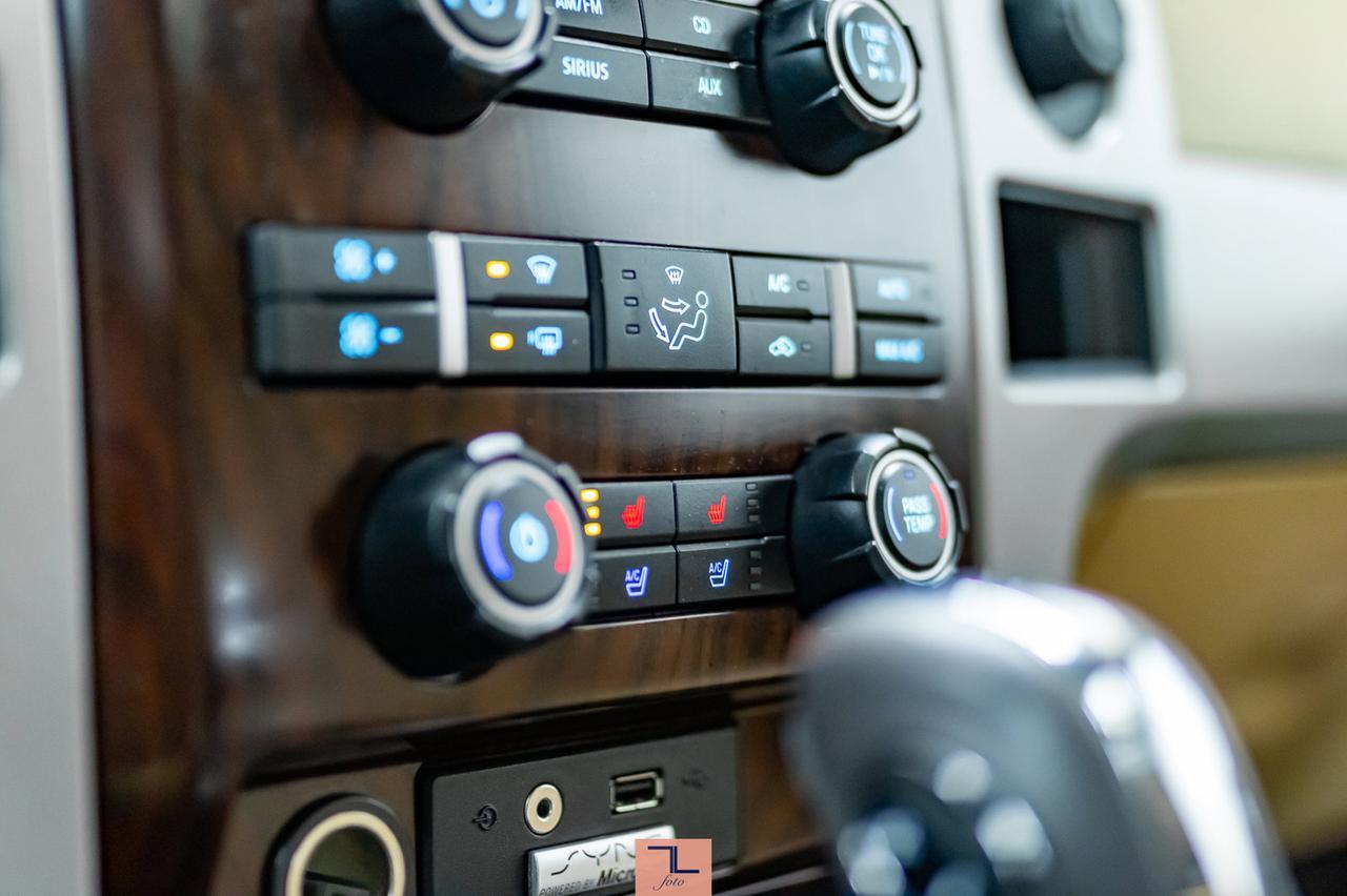 2012 Ford F-150 4x4 Super Crew Lariat Leather Roof BCam Red Deer AB