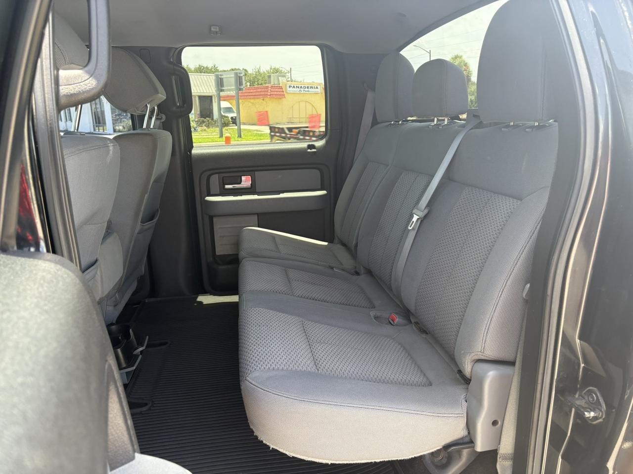 2012 Ford F-150 XLT - Photo 8