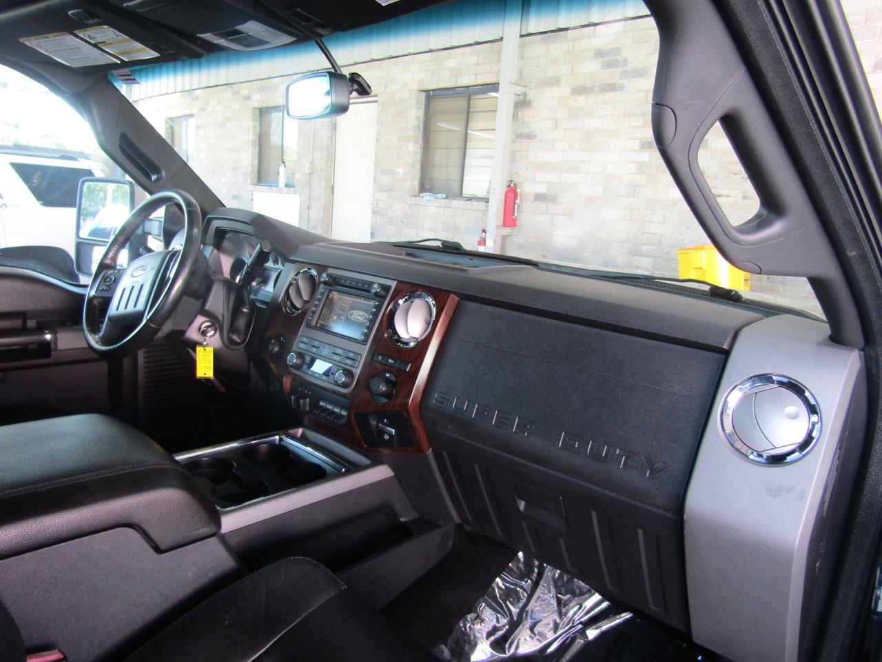 2012 Ford F-250 4WD Crew Cab 156 Lariat Grand Prairie TX