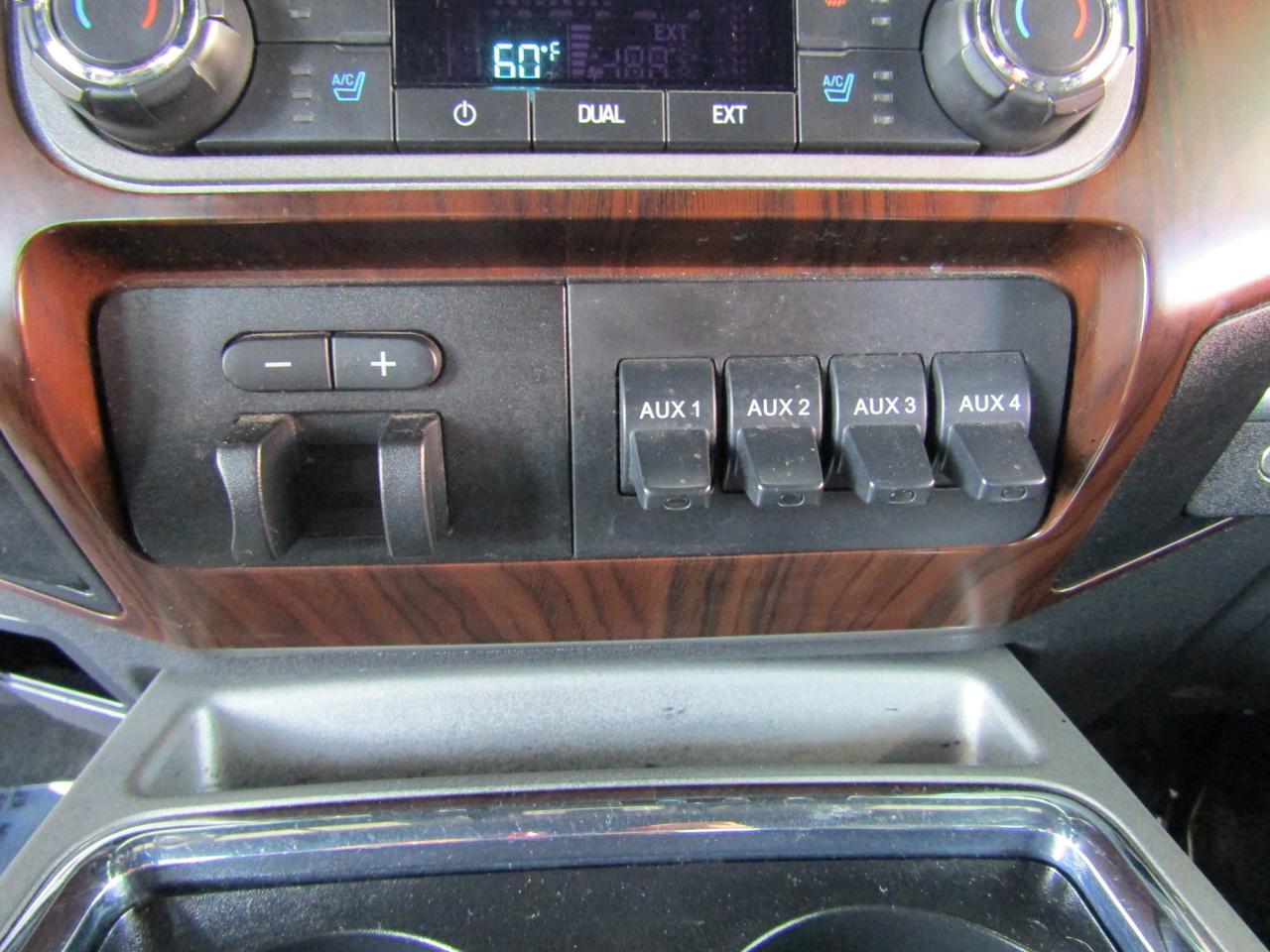 2012 Ford F-250 4WD Crew Cab 156 Lariat Grand Prairie TX