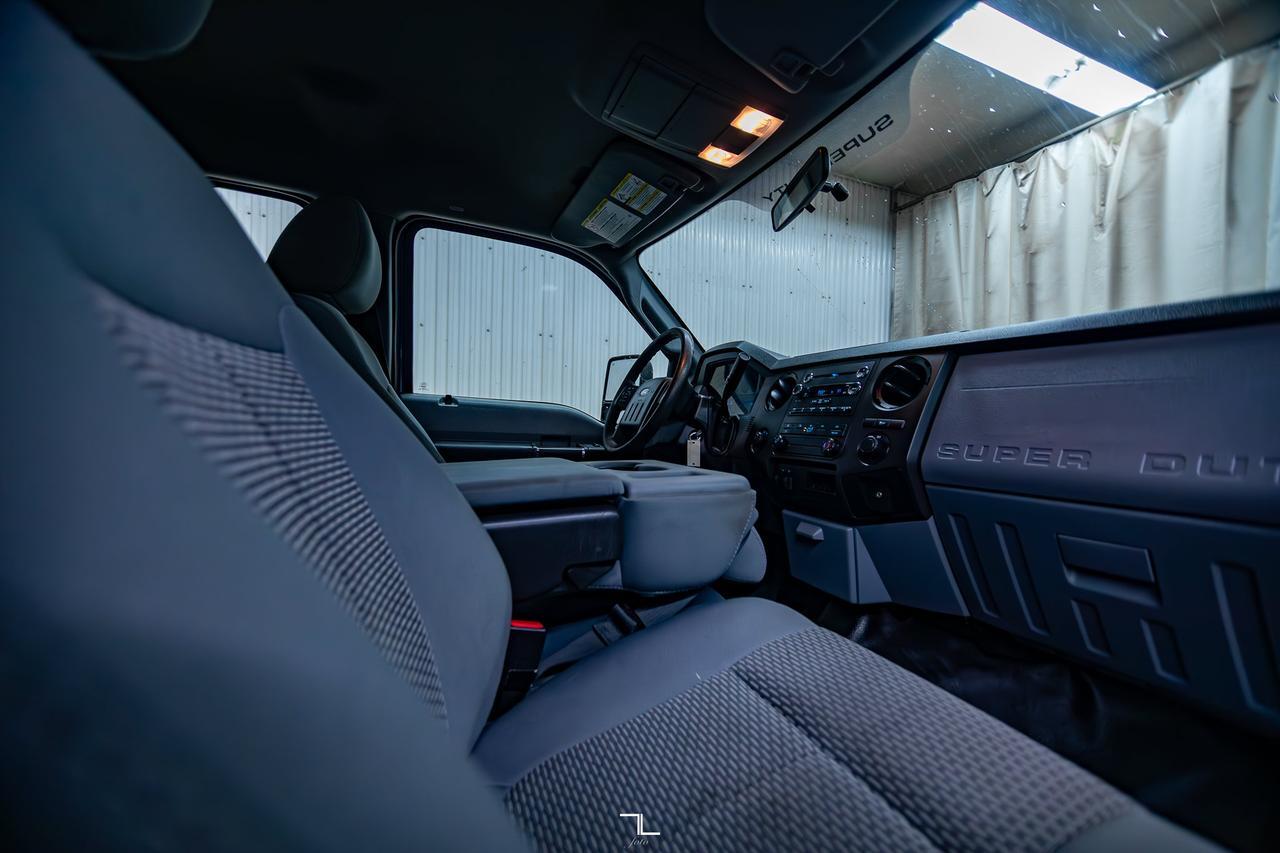 2012 Ford F-250 4x2 Crew Cab XL Longbox PSeat Red Deer AB