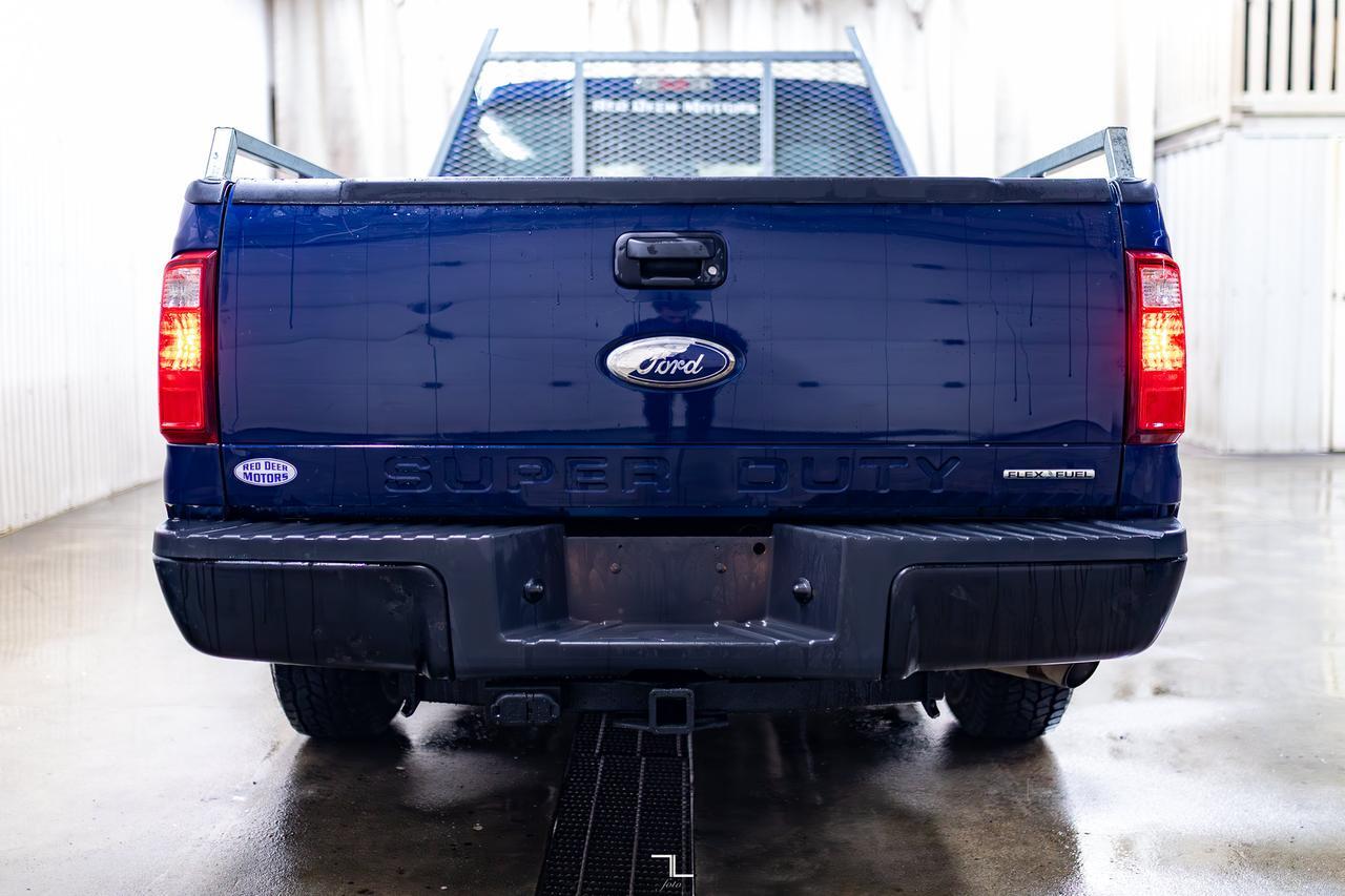 2012 Ford F-250 4x2 Crew Cab XL Longbox PSeat Red Deer AB