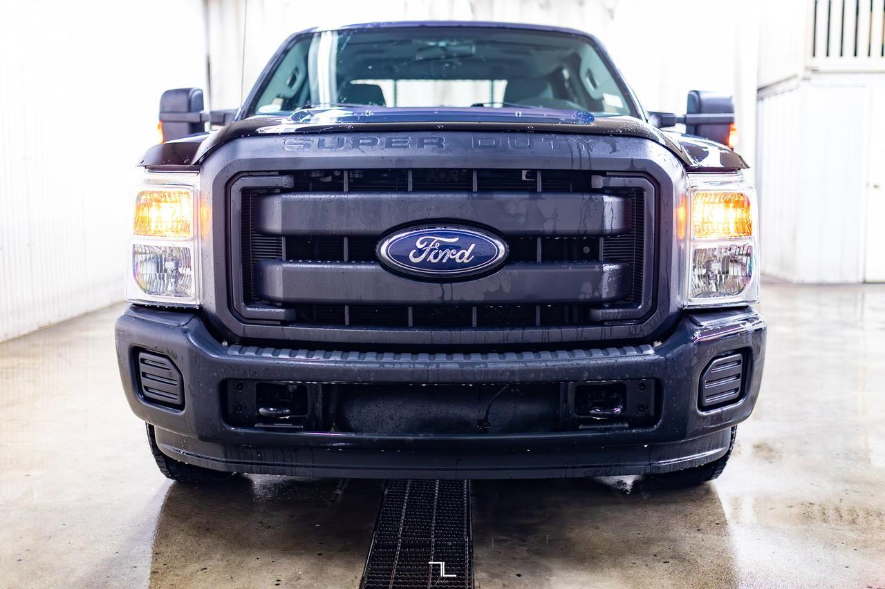 2012 Ford F-250 4x2 Crew Cab XL Longbox PSeat Red Deer AB